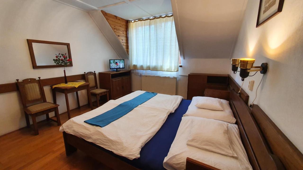 Harmonia Apartmanhaz Balatonlelle Exterior photo